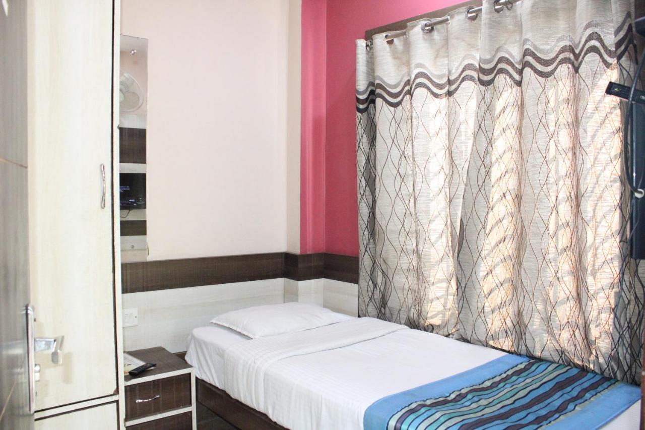 Hotel Square Park Dibrugarh Εξωτερικό φωτογραφία