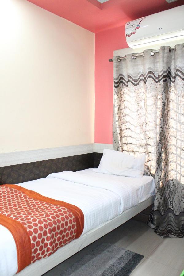 Hotel Square Park Dibrugarh Εξωτερικό φωτογραφία