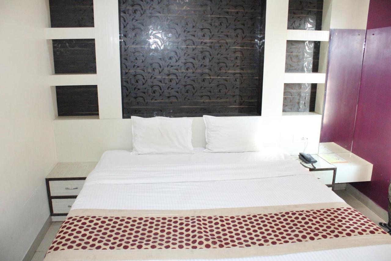Hotel Square Park Dibrugarh Εξωτερικό φωτογραφία