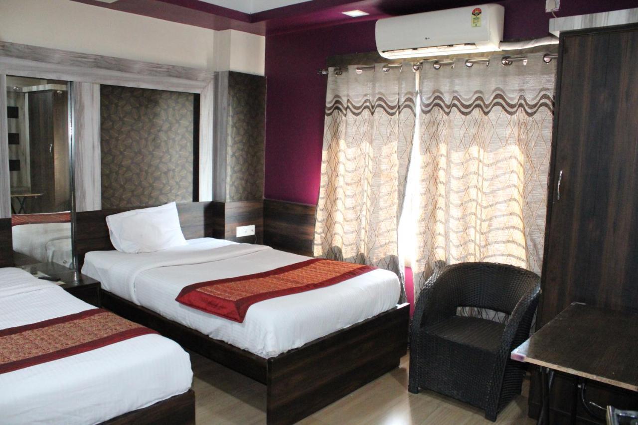 Hotel Square Park Dibrugarh Εξωτερικό φωτογραφία