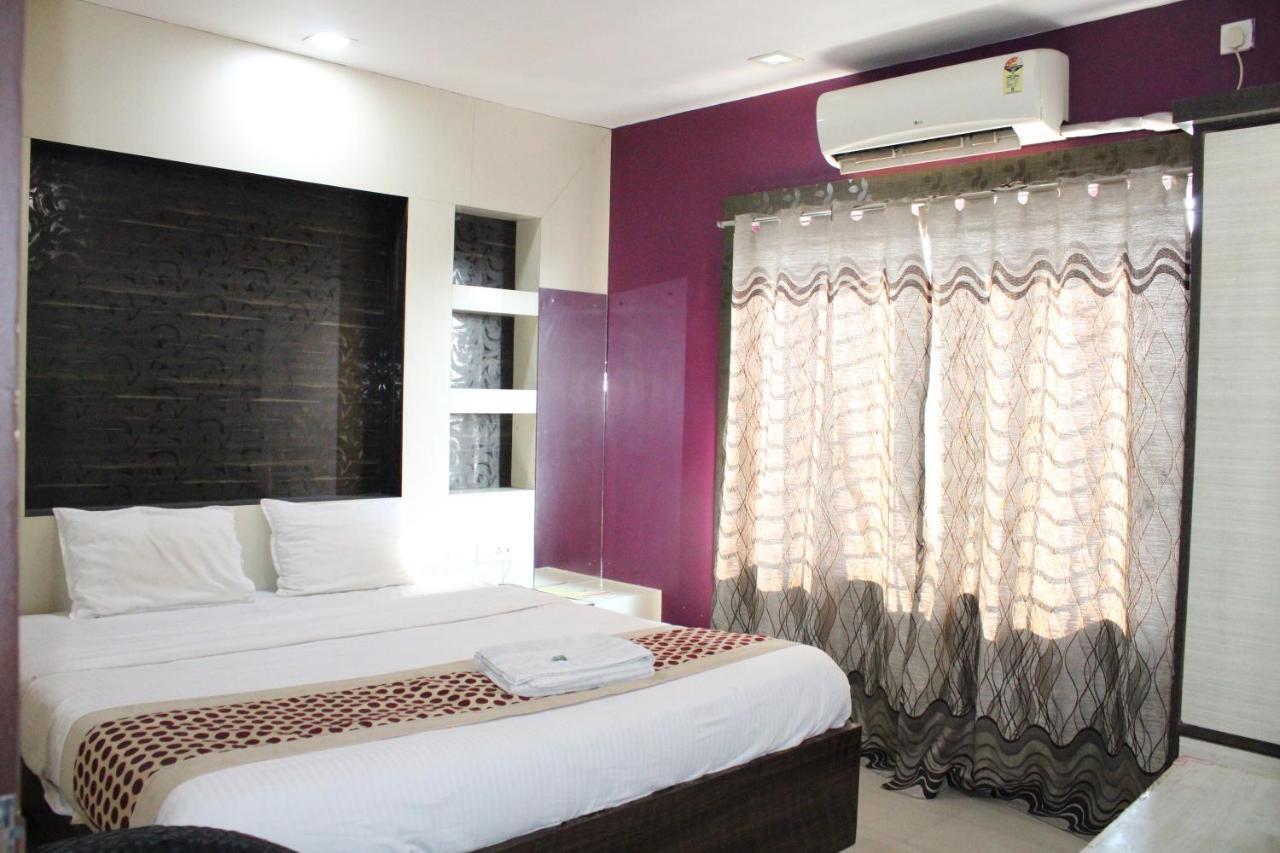 Hotel Square Park Dibrugarh Εξωτερικό φωτογραφία